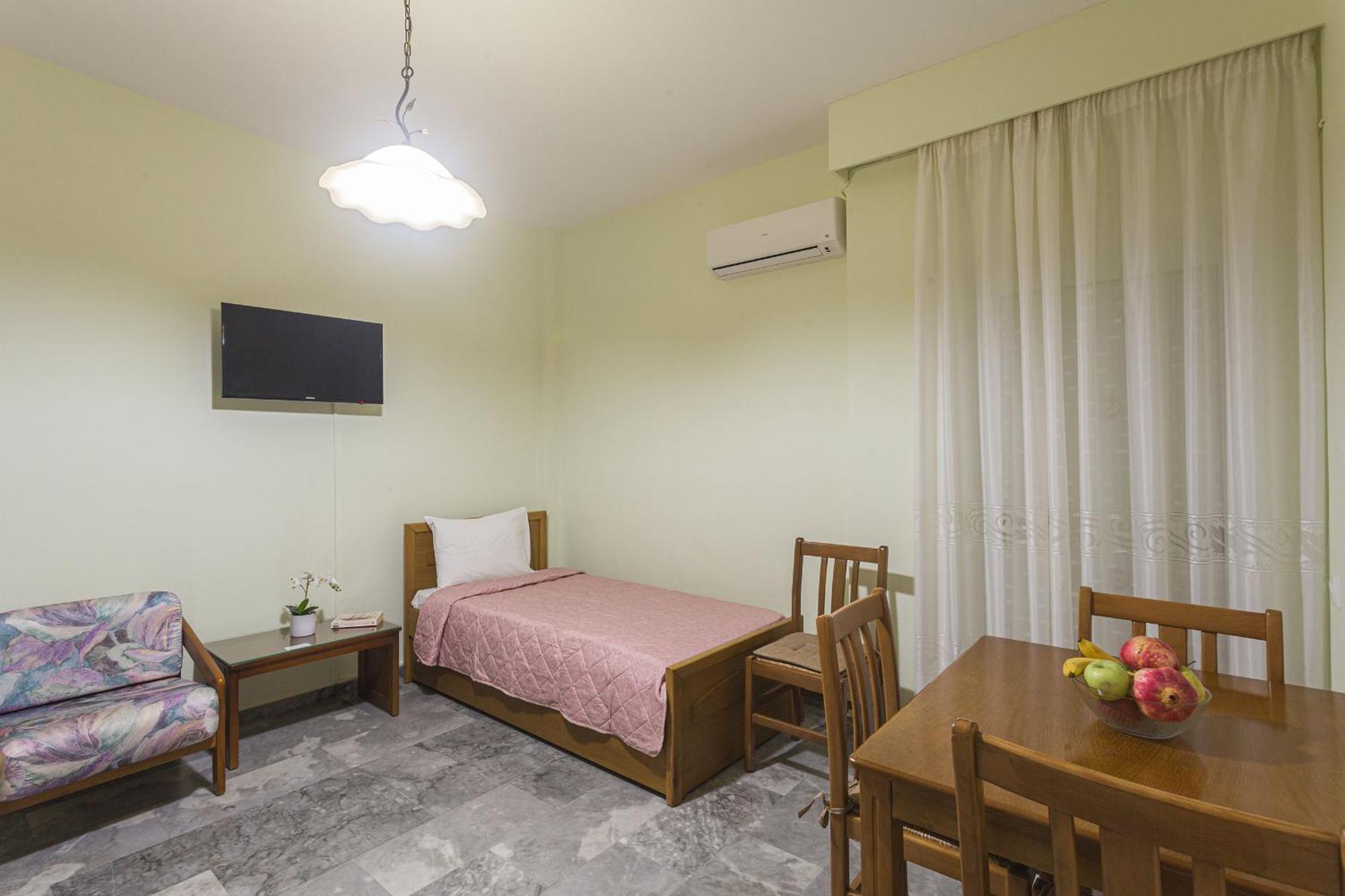 Remvi Hotel - Apartments Stoúpa Habitación foto