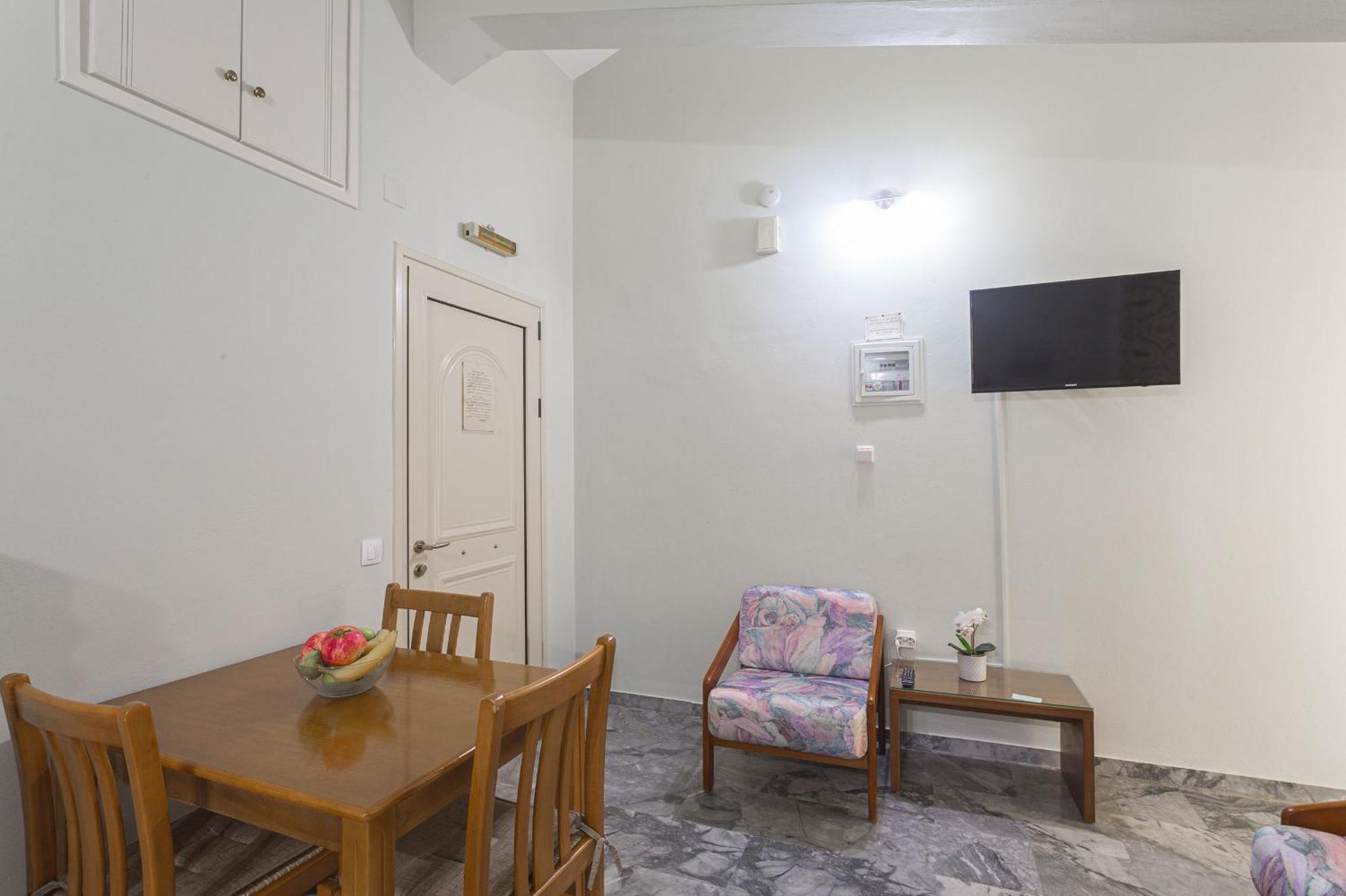 Remvi Hotel - Apartments Stoúpa Habitación foto